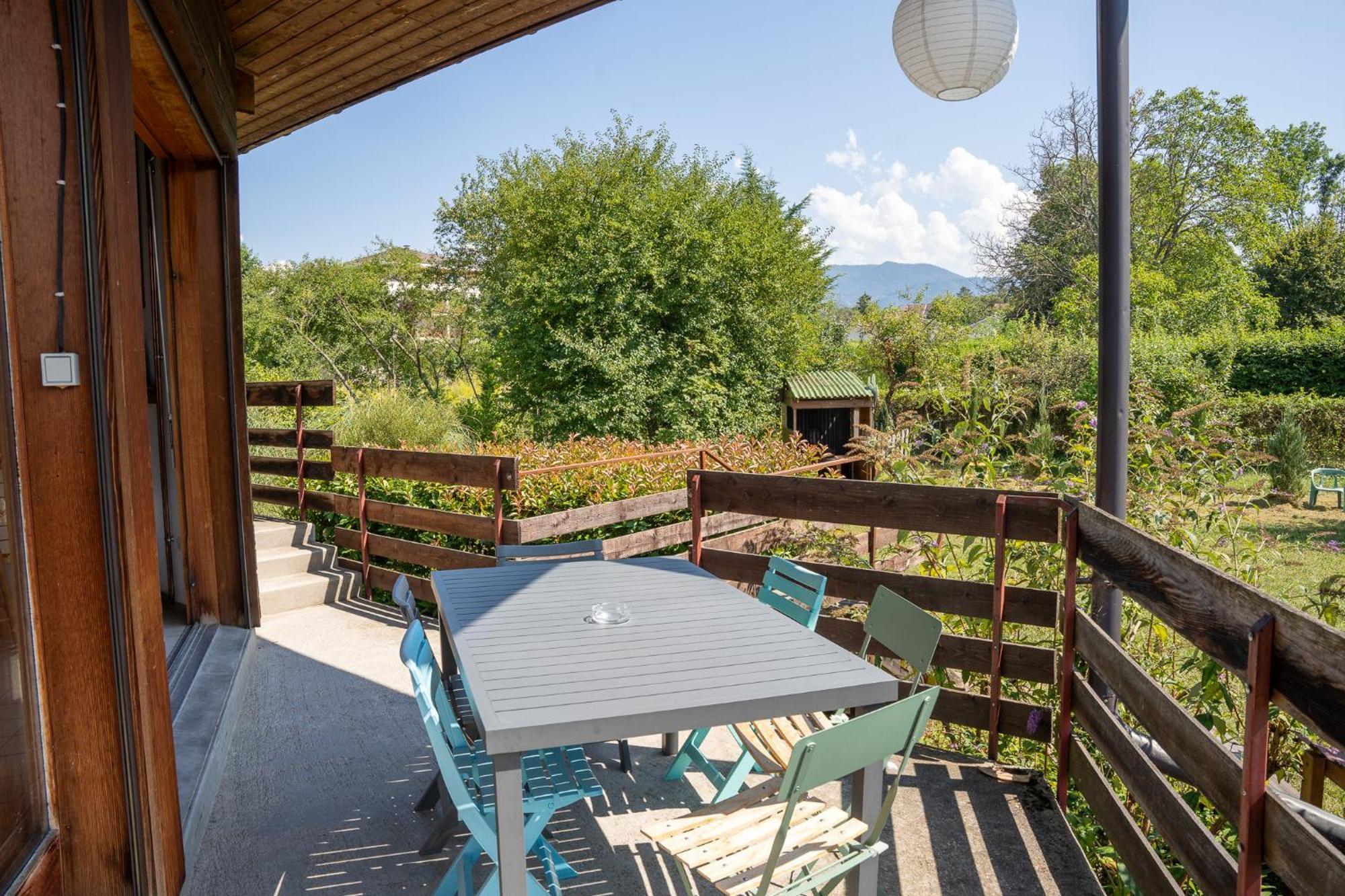 Le Grand Nid - Maison Alveole Bed And Books Sciez Exterior photo